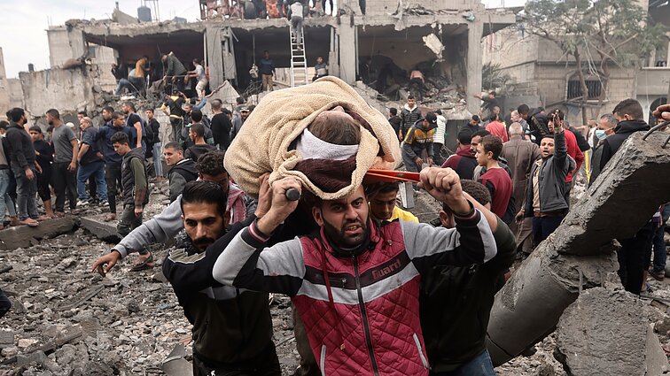 Žinios. Italija, Vokietija ir Prancūzija ragina ES įvesti sankcijas „Hamas“ ir jos šalininkams