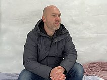 Kalotiškis Igoris savo kieme pastatė sniego namą Kalotiškis Igoris savo kieme pastatė sniego namą