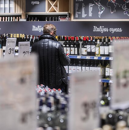 60 minučių. Su alkoholiu susiję ribojimai Lietuvoje griežtinami jau septynerius metus