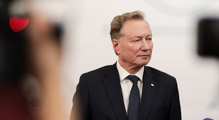Žinios. Klaipėdos universiteto taryba slaptu balsavimu išrinko rektorių: antrą kadenciją juo dirbs profesorius Razbadauskas