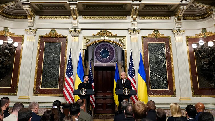 Volodymyro Zelenskio ir Joe Bideno spaudos konferencija (anglų k.)