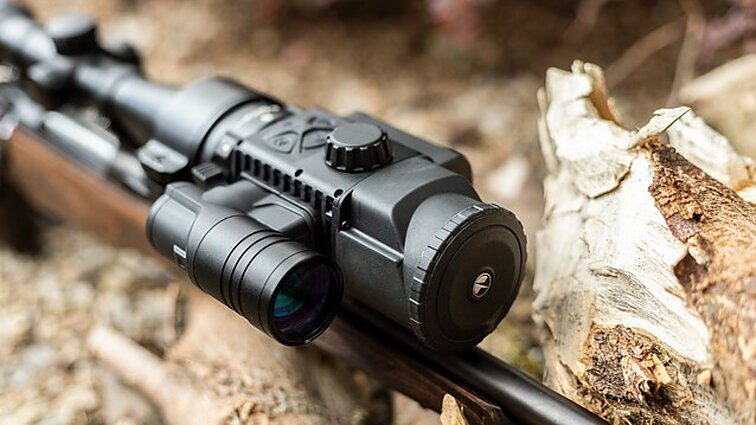 Seimui pritarus naudoti naktinio matymo taikiklius medžioklei, projekto oponentai tikisi prezidento veto