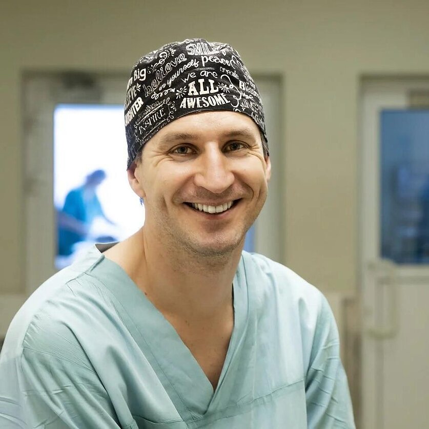 Kauno klinikų nuotr., Tuzinas. Chirurgas Žilvinas Dambrauskas apie gydytojo kasdienybę: chirurgija – kaip šachmatai, privalai pasiruošti daug galimų ėjimų