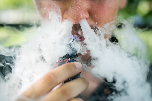 Žinios. Kaune išaiškinta nelegali prekyba elektroninėmis cigaretėmis „Telegram“ kanale