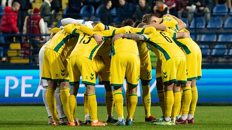 Futbolininko mama Jurga Varanavičė apie žaidžiančių futbolą vaikų skaičių: Lietuva jau nėra krepšinio šalis