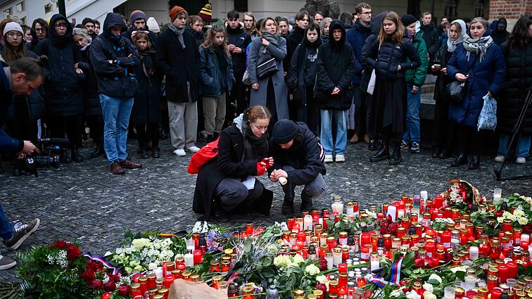 Žinios. Šaulio Čekijoje motyvai tebėra neaiškūs: pareigūnai paneigė terorizmo versiją