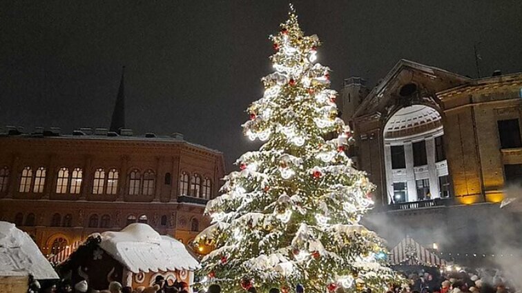 Žurnalistas Paulius Jakelis apie Kalėdas Latvijoje: čia reta šeima turi Kūčių tradicijas