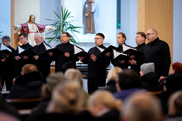 Šiaulių valstybinio kamerinio choro „Polifonija“ koncertas Šiaulių Švč. Mergelės Marijos Nekaltojo prasidėjimo bažnyčioje Šiaulių valstybinio kamerinio choro „Polifonija“ koncertas Šiaulių Švč. Mergelės Marijos Nekaltojo prasidėjimo bažnyčioje