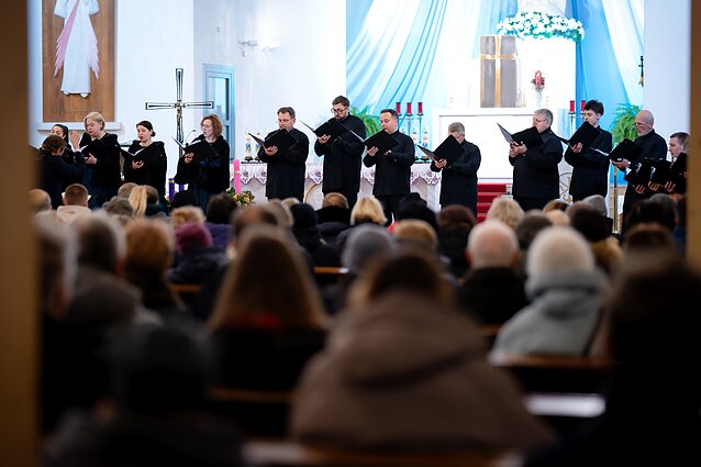 Šiaulių valstybinio kamerinio choro „Polifonija“ koncertas Šiaulių Švč. Mergelės Marijos Nekaltojo prasidėjimo bažnyčioje Šiaulių valstybinio kamerinio choro „Polifonija“ koncertas Šiaulių Švč. Mergelės Marijos Nekaltojo prasidėjimo bažnyčioje