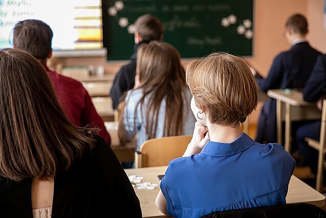„Matematinio turinio, kurį suteikia šeima, irgi neužtenka“: gyventojų nuomonės dėl lytiškumo ugdymo pasiskirstė po lygiai