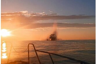 Ant minos užplaukęs laivas Juodojoje jūroje