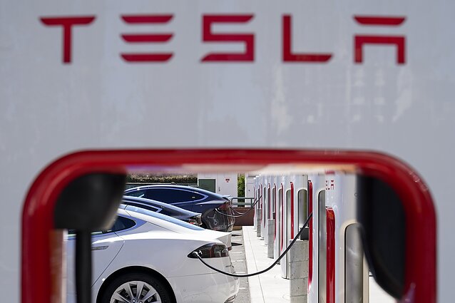 „Tesla“