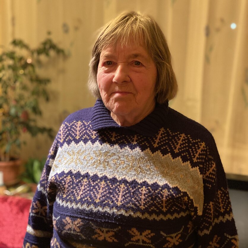 E. Kubiliaus nuotr., Už Vilniaus. Marijampolietė Ona dėl fejerverkų Naujųjų naktį verkia jau penktus metus: pradėjo leist man į tvarto stogą, tai išėjusi rėkiau