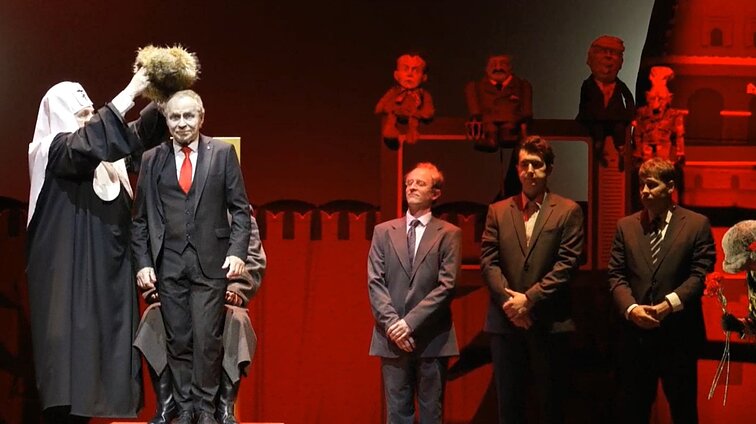 Pilka vidutinybė, virtusi tironu: Valstybiniame jaunimo teatre – politinė satyra „Ūbas caras“