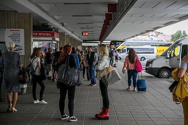 Siekia nuolaidų moksleivių kelionėms: svarstys, ar išvykoms tarpmiestiniais maršrutais turėtų būti taikoma nuolaida