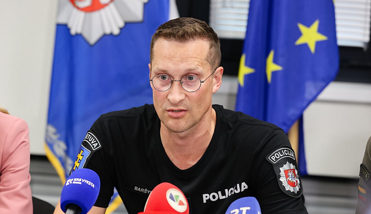 Policija praneša, kad dingusi mergaitė ieškoma ir už Lietuvos ribų, tikrinamos absoliučiai visos versijos