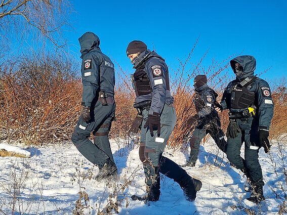 Intensyvios dingusios mergaitės paieškos tęsiamos: pagrobimo versijai – pirmenybė