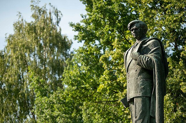 Keičiami sovietiniai pavadinimai: Liudo Giros gatvė ir Petro Cvirkos aikštė turės būti pervadintos