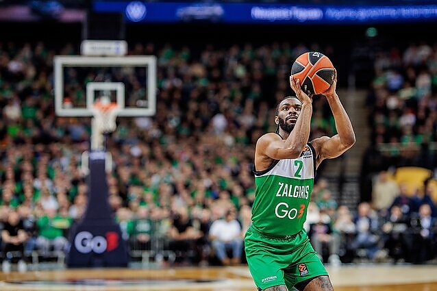 Eurolyga per LRT. Stabilaus pergalių kelio ieškantis „Žalgiris“ stoja į kovą su „Valencia“ ekipa