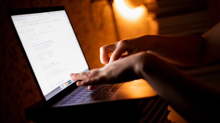 Ekspertas apie vaikų saugumą internete: jaunuoliai dažnai grėsmių tinkamai neįvertina