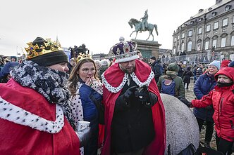 Karalienė Margarita II paliko sostą Karalienė Margarita II paliko sostą