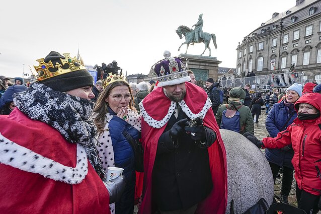 Karalienė Margarita II paliko sostą Karalienė Margarita II paliko sostą