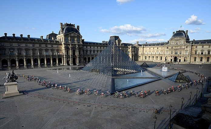 Luvro lankytojams piniginę papurtyti teks labiau: eksponatai tokie patys, kaina juos pamatyti – trečdaliu didesnė