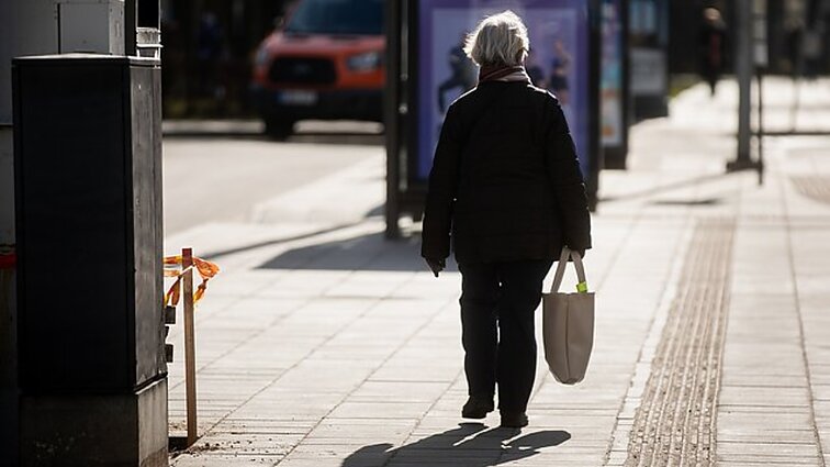Tendencijos nedžiugina: pensinio amžiaus sulauks daugiau žmonių nei ateis į darbo rinką