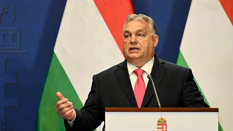 EK atlaisvino Vengrijai įšaldytus 10 mlrd. eurų: stebėtojai žinią sutiko kaip pasidavimą Orbano šantažui