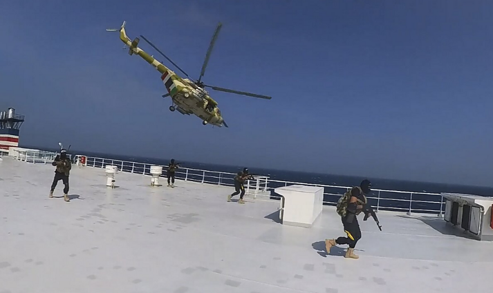 Žinios. JAV ir JK surengė naujų smūgių hučių teritorijose Jemene