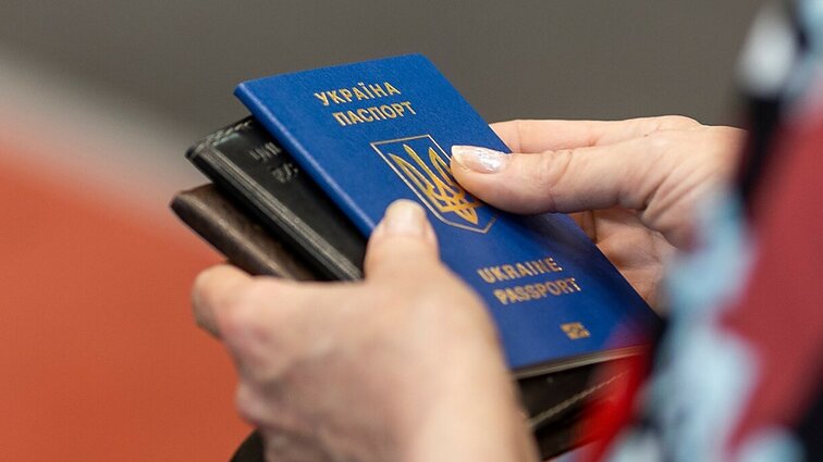 Žinios. Migracijos departamentas pratęsti leidimus gyventi Lietuvoje skatina anksčiau – prašymus teikti likus 3-4 mėnesiams iki galiojimo pabaigos