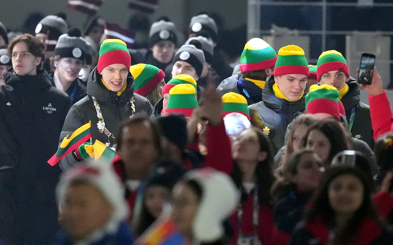 Lietuvos delegacija 2024 m. jaunimo žiemos olimpinių žaidynių atidaryme Lietuvos delegacija 2024 m. jaunimo žiemos olimpinių žaidynių atidaryme