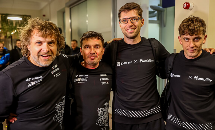 Žinios. Į Lietuvą po sėkmingo Dakaro grįžęs Vanagas: reikia galvoti ir apie geriausiųjų penketą