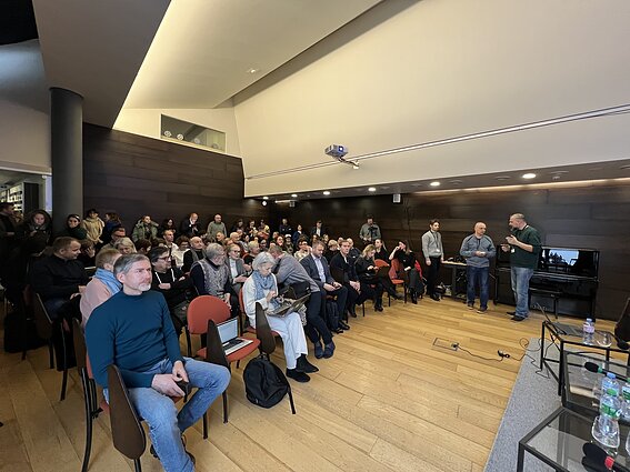 Uostamiesčio kultūrininkų susitikimas su kultūros ministru Simonu Kairiu
