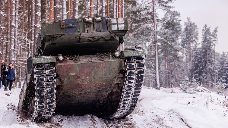 Sprendimą įsigyti „Leopard 2“ aptaręs profesorius: visi žingsniai rodo sąjungininkams, kad Lietuva pasirengusi gintis