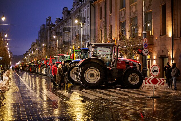 Ūkininkų protestas Vilniuje sutemus