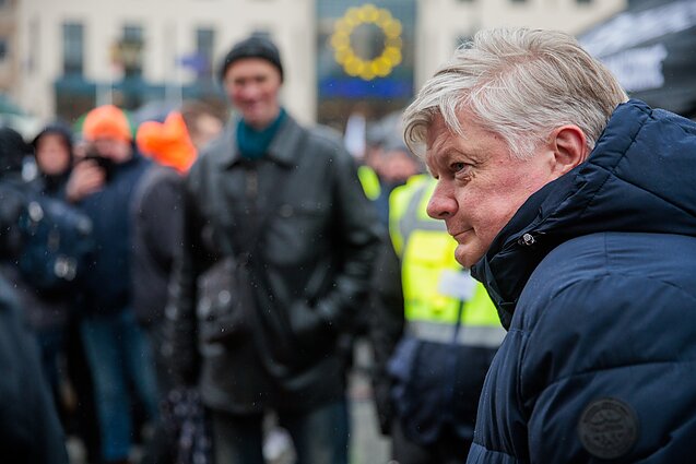 Proteste pasirodė aplinkos ir ūkio ministrai 