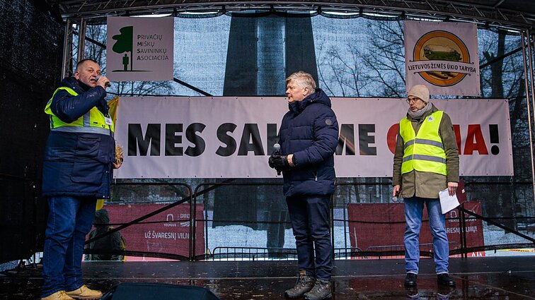 Ūkininkų proteste Navickas pasitiktas šūksniais: „gėda, gėda, gėda“