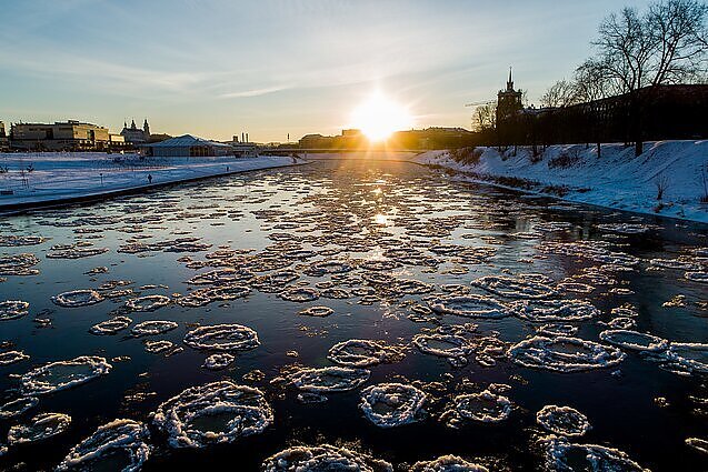 „Atsibeldžia pavasaris“: vėją, šaltį ir lietų keis ramūs orai ir pliusinė temperatūra