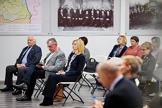 Diskusija apie mokyklas, kuriose vaikai ugdomi rusų kalba. Diskusija apie mokyklas, kuriose vaikai ugdomi rusų kalba.