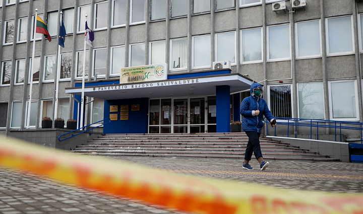 Panevėžio raj. savivaldybės administracijos direktoriui – kolegų kaltinimai dėl smurto prieš pavaldinį