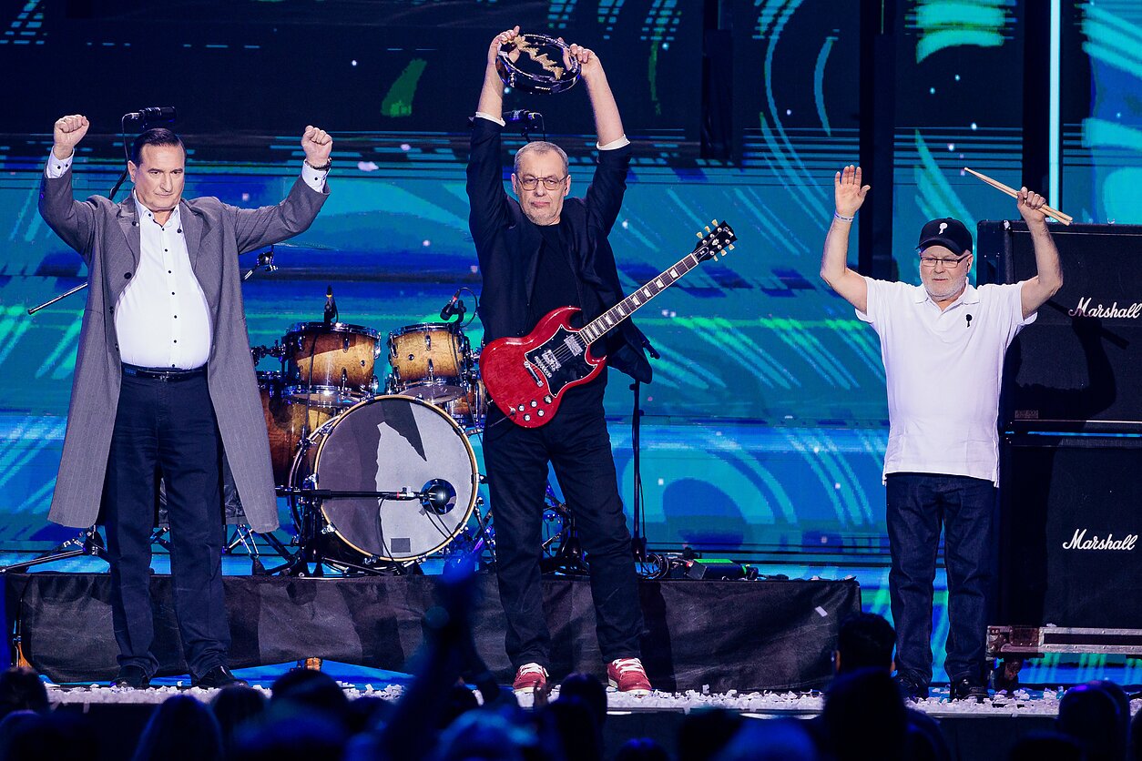 Grupės „Hiperbolė“ nariai Grupės „Hiperbolė“ nariai