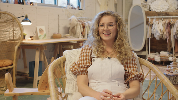 10 metų Norvegijoje gyvenanti fotografė Kristina kuria išskirtines patirtis klientams: dažnai nustemba pamatę studiją