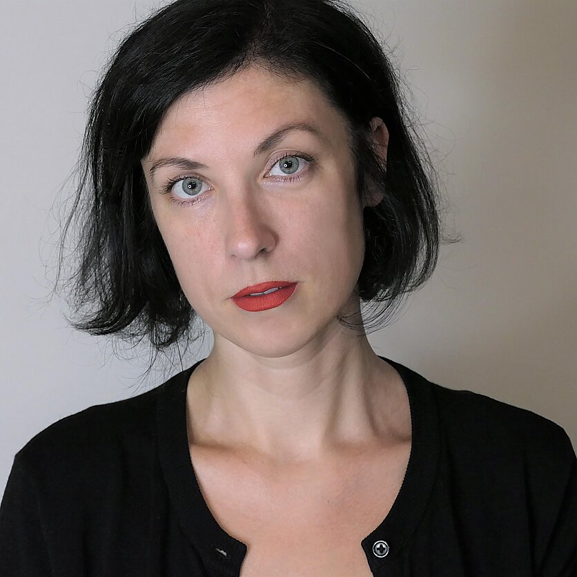Margarita O. nuotr., Pažinimai. Virginija Kulvinskaitė: mus visus graužia įsisenėjusi bemeilystė, tarsi pagarba ir švelnumas mus išpaikins