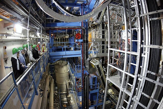 Šveicarų mokslininkai siekia didesnio dalelių greitintuvo: tikslas – rasti 95 proc. trūkstamos visatos