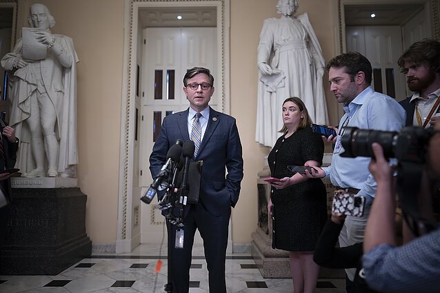 JAV Senatas pristatė 118 mlrd. dolerių vertės įstatymą: griežtintų migracijos politiką ir pasienio apsaugą