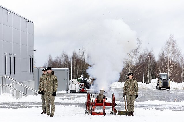Rokantiškėse atidarytas karinis miestelis: anot kariuomenės vado, tai reikšmingai sustiprino sostinės gynybą