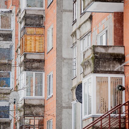 10–12. Ką daryti, jei bute garso izoliacija tokia prasta, kad girdi, ką šneka kaimynai?