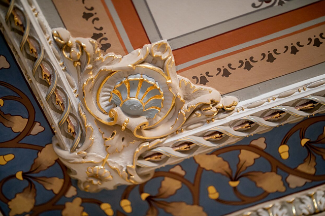 Gamtininkas apie augalus architektūroje: pastatai puošiami ąžuolo lapais, rugių varpomis ir akantais