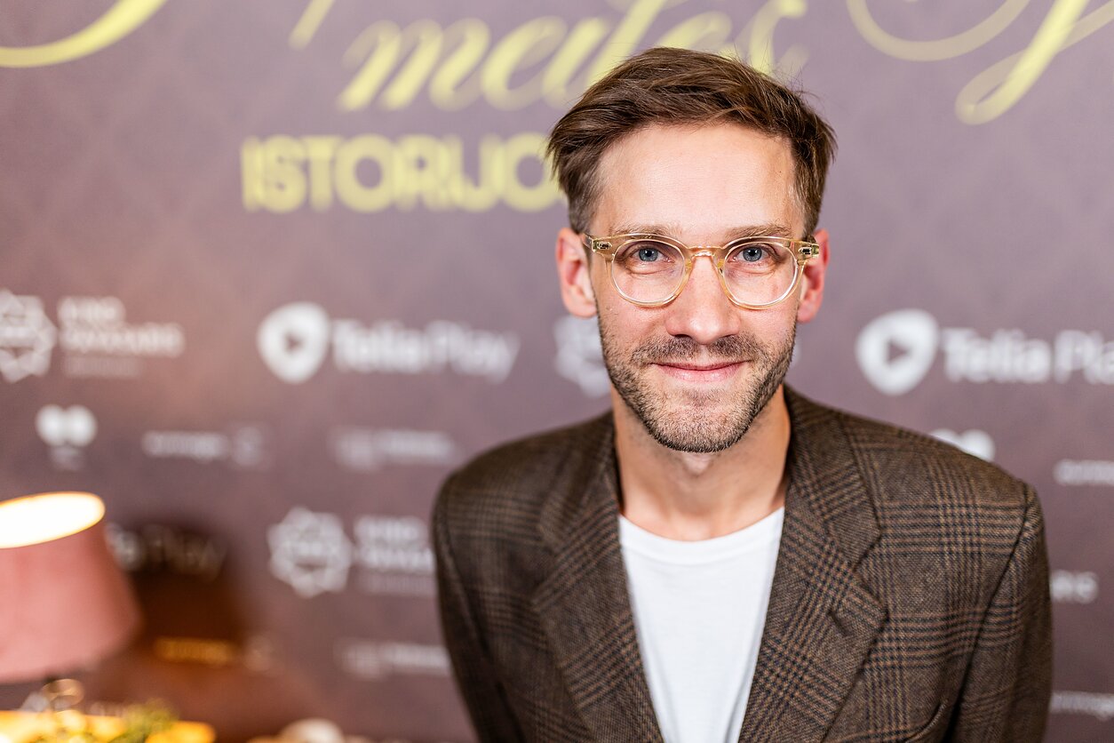Tomas Vengris savo filmo „5 ½ meilės istorijos viename Vilniaus bute“ nacionalinėje premjeroje